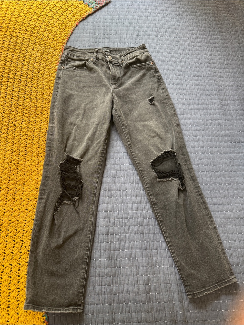Express Women's Distressed Gray Straight-Leg Jeans